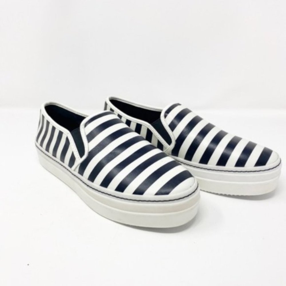 Alice + Olivia Sasha Wedge Silde On Shoe Size 9